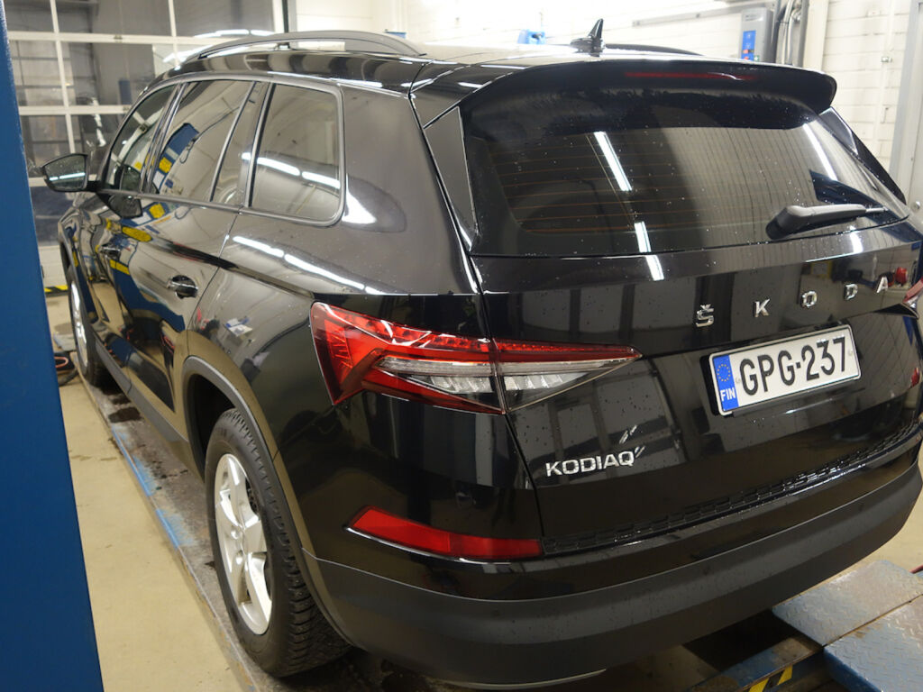 Skoda Kodiaq 2022 Musta