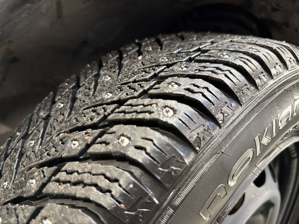 Peugeot 208 2023 Valkoinen