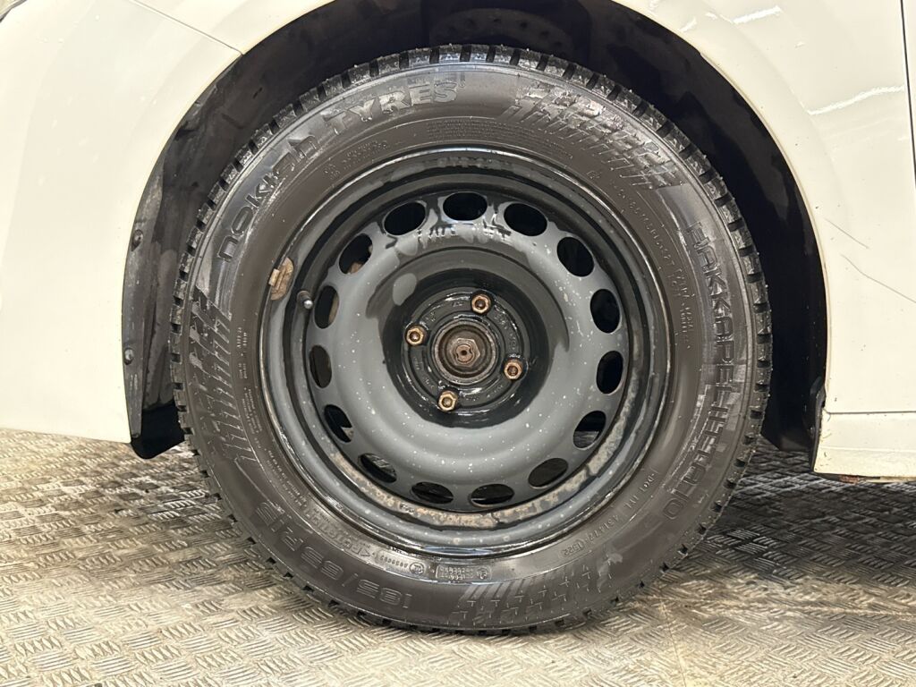 Peugeot 208 2023 Valkoinen