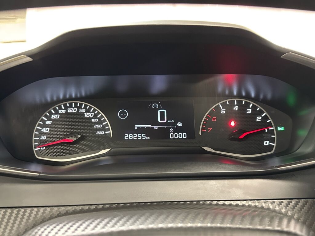 Peugeot 208 2023 Valkoinen