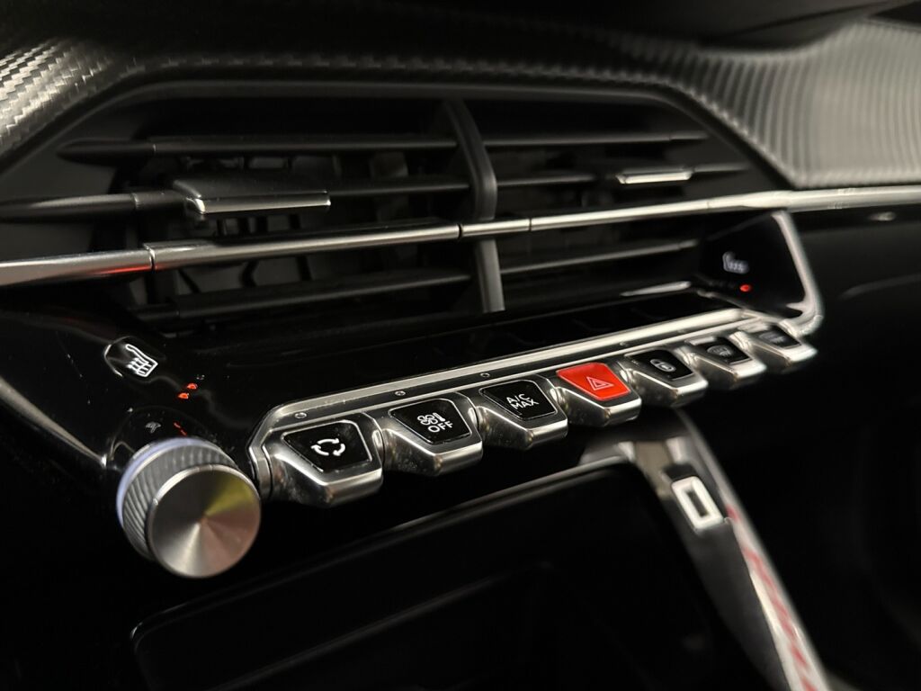 Peugeot 208 2023 Valkoinen