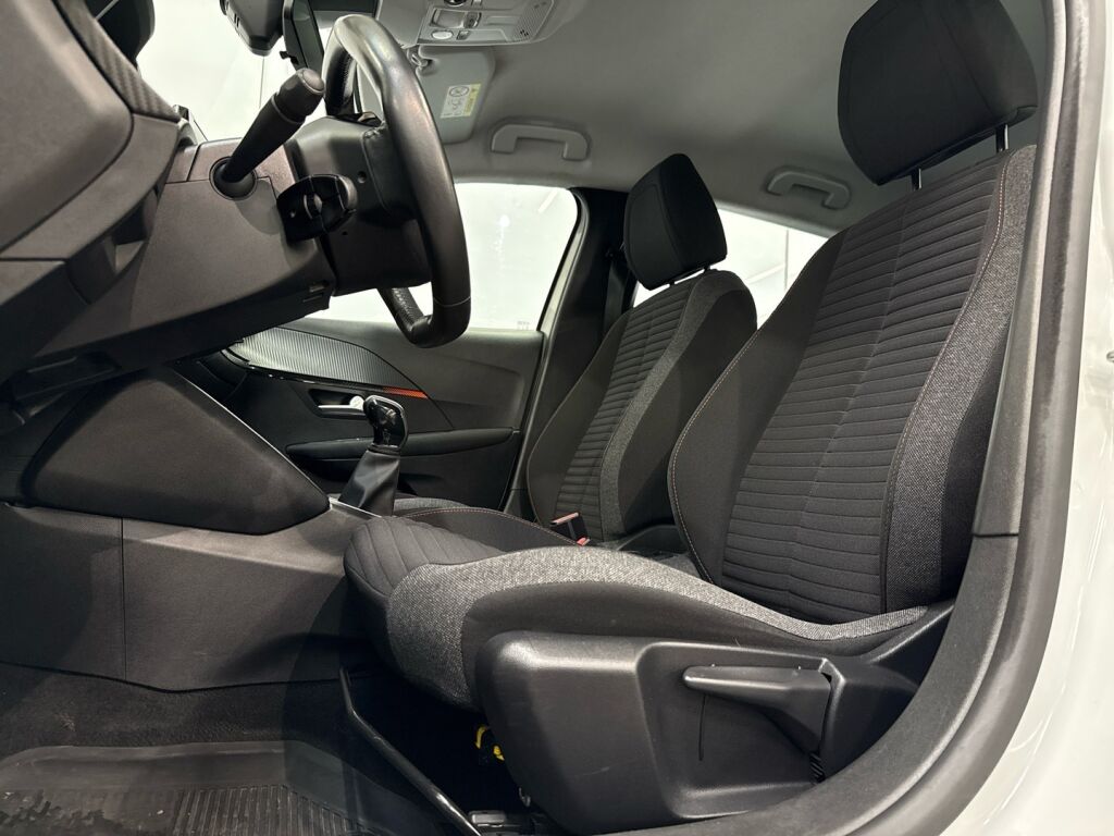 Peugeot 208 2023 Valkoinen