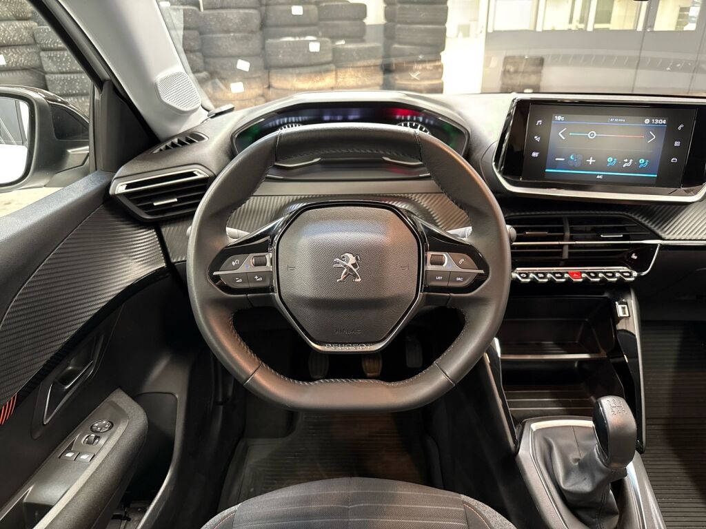 Peugeot 208 2023 Valkoinen