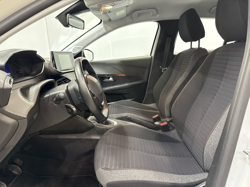 Peugeot 208 2023 Valkoinen
