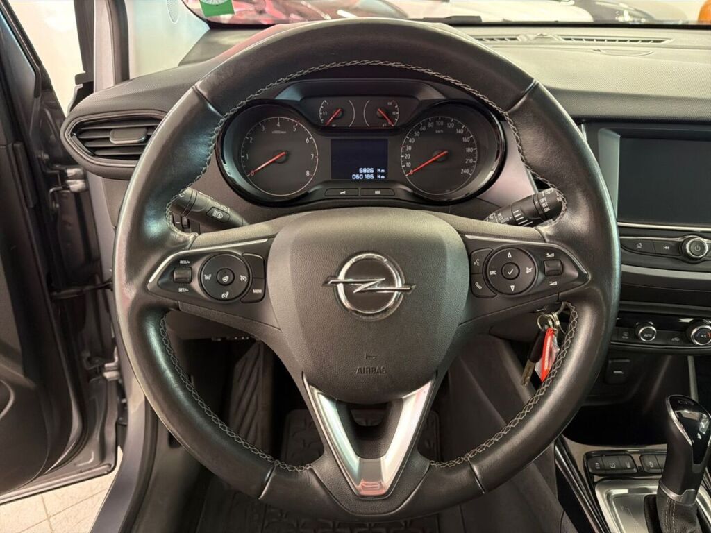 Opel Crossland 2022 Harmaa