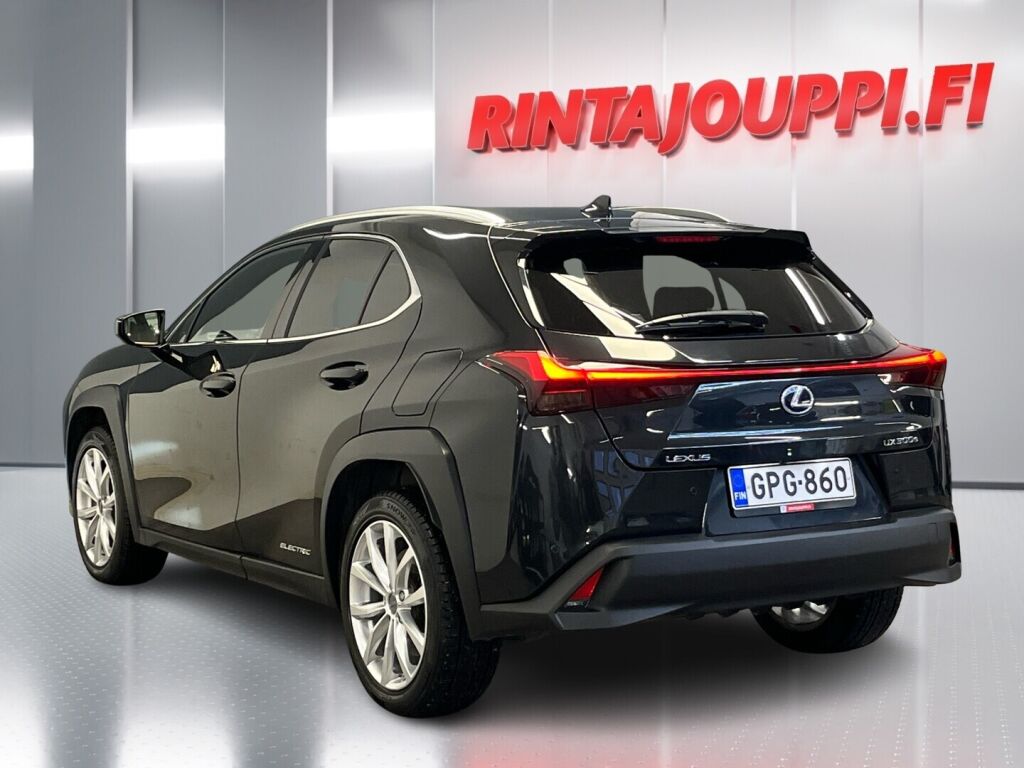 Lexus UX 2022 Musta