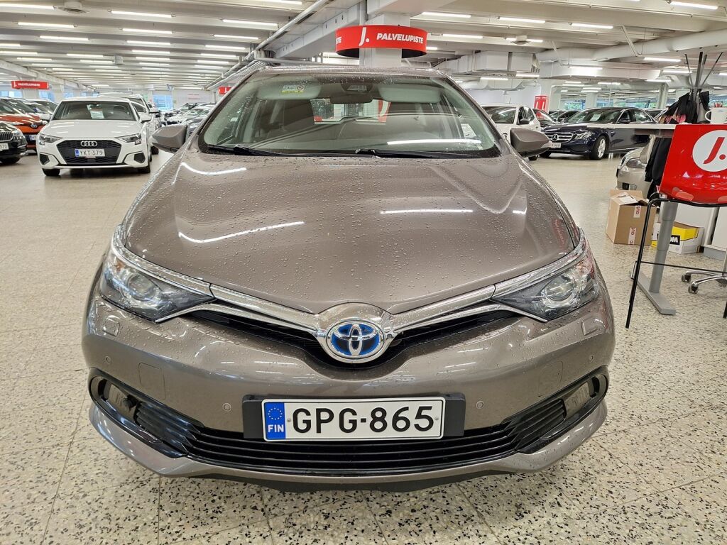 Toyota Auris 2018 Harmaa