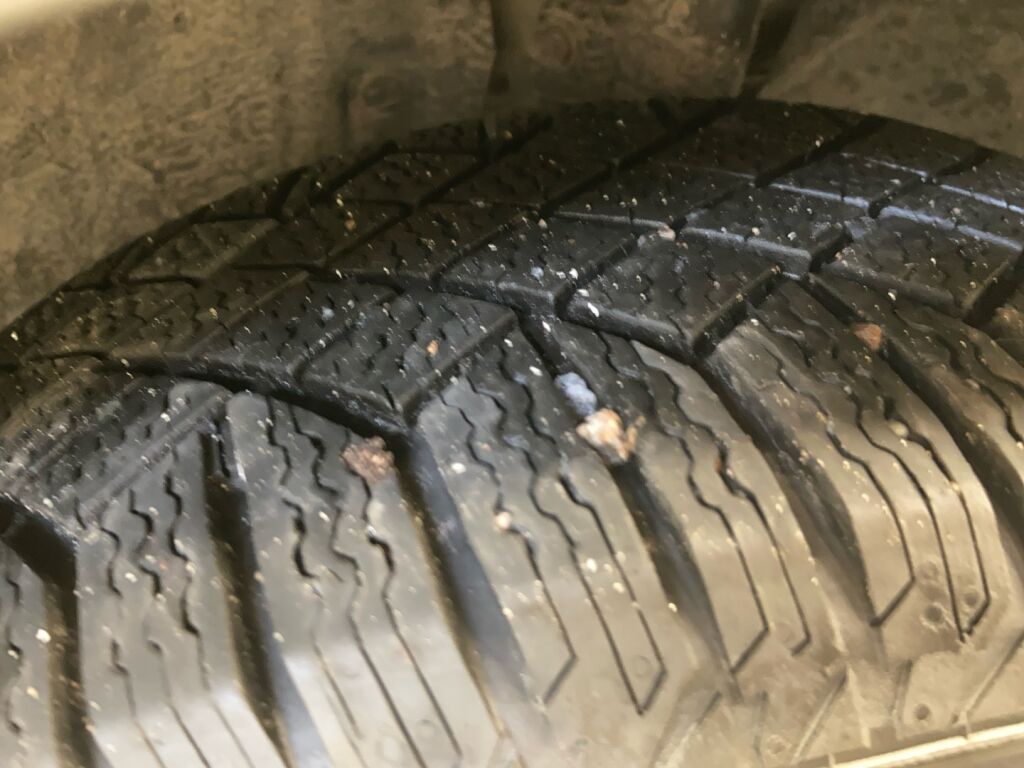 Peugeot e-2008 2022 Harmaa