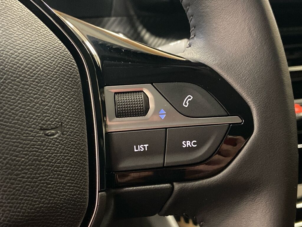 Peugeot e-2008 2022 Harmaa