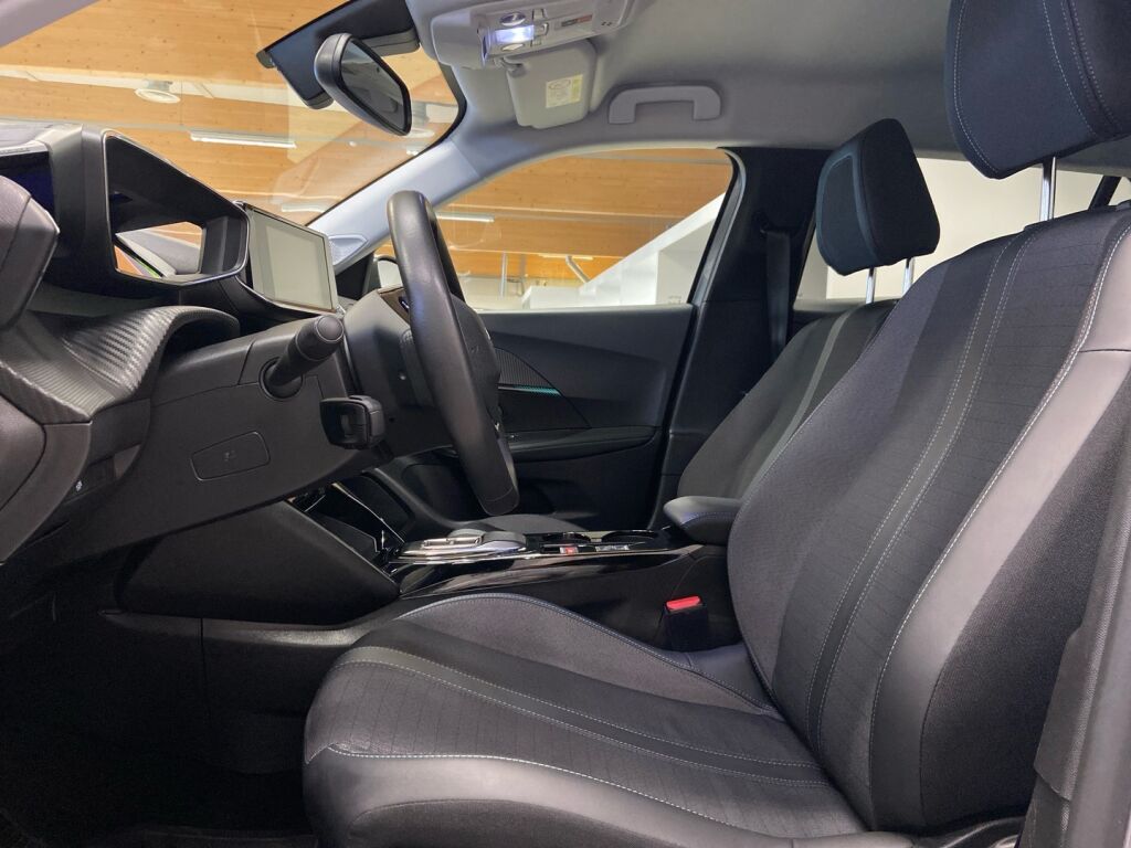 Peugeot e-2008 2022 Harmaa