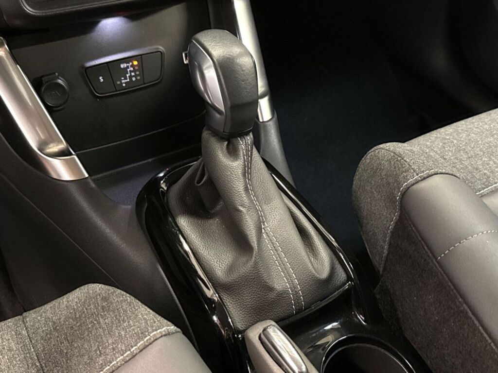 Citroen C3 Aircross 2022 Punainen