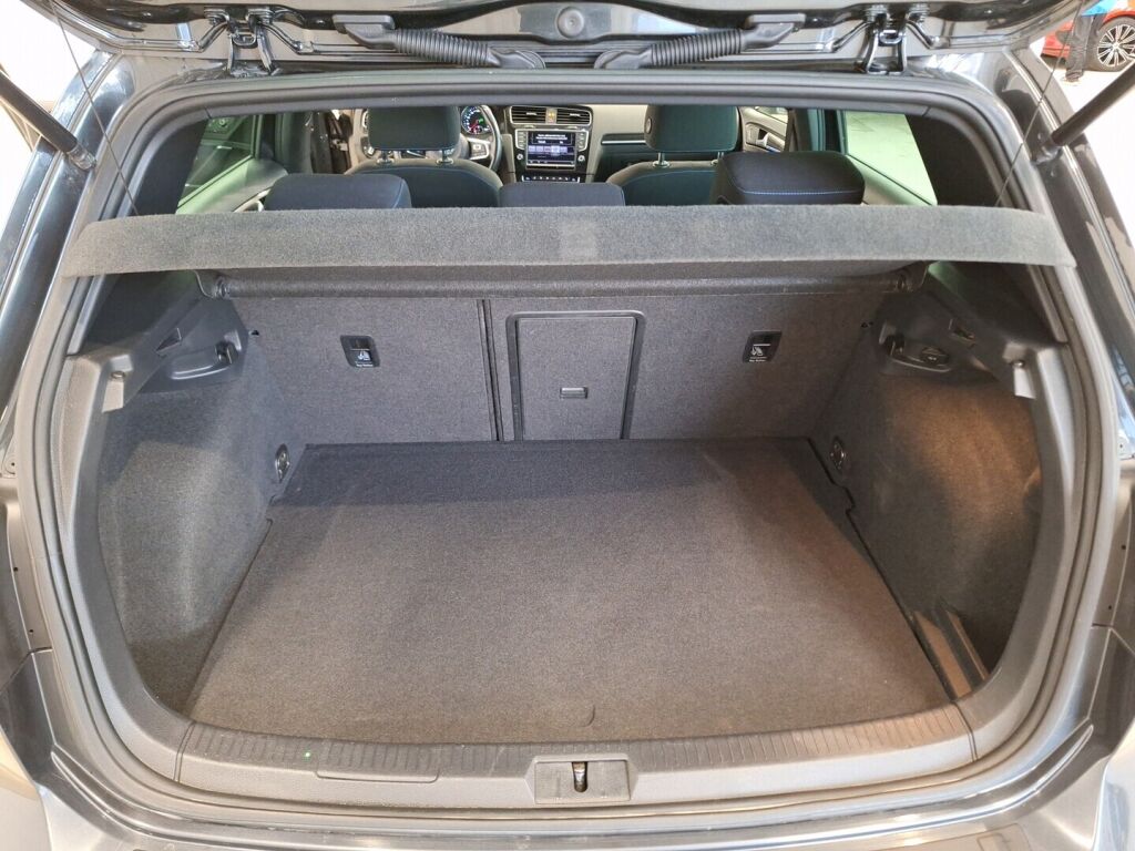 Volkswagen Golf 2016 Harmaa