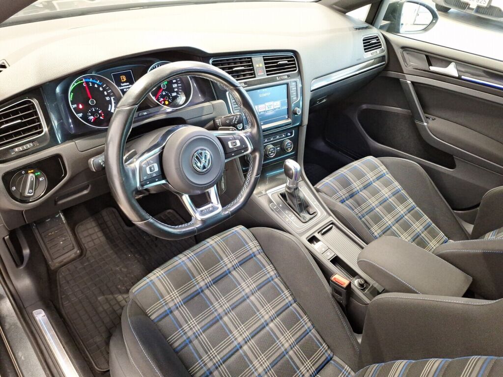 Volkswagen Golf 2016 Harmaa