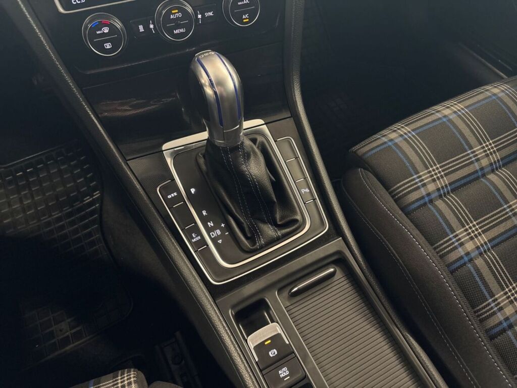 Volkswagen Golf 2016 Harmaa