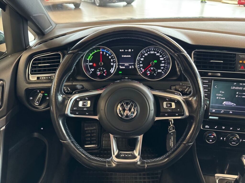 Volkswagen Golf 2016 Harmaa