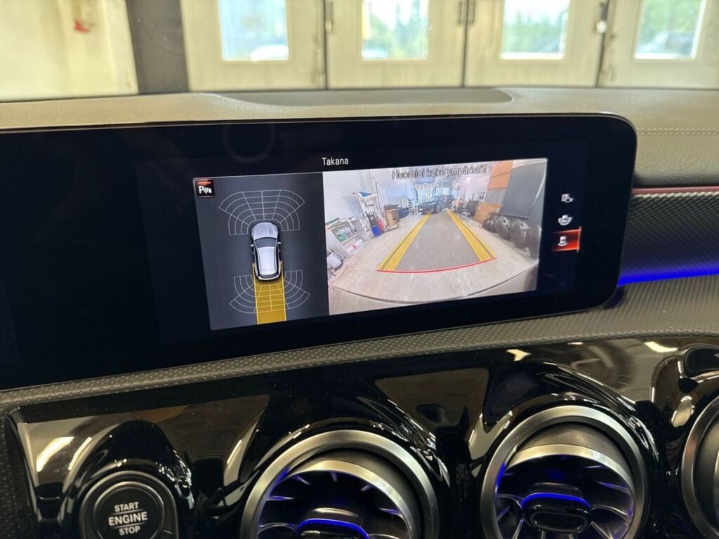 Mercedes-Benz CLA 2023 Musta