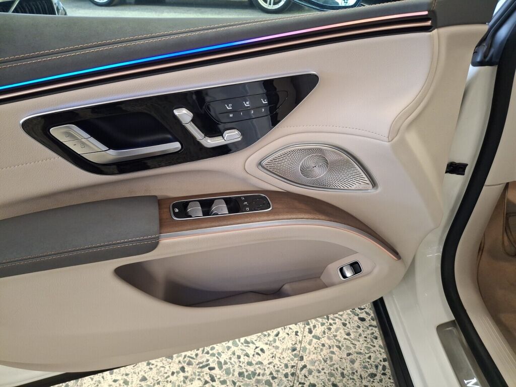 Mercedes-Benz EQS 2022 Valkoinen