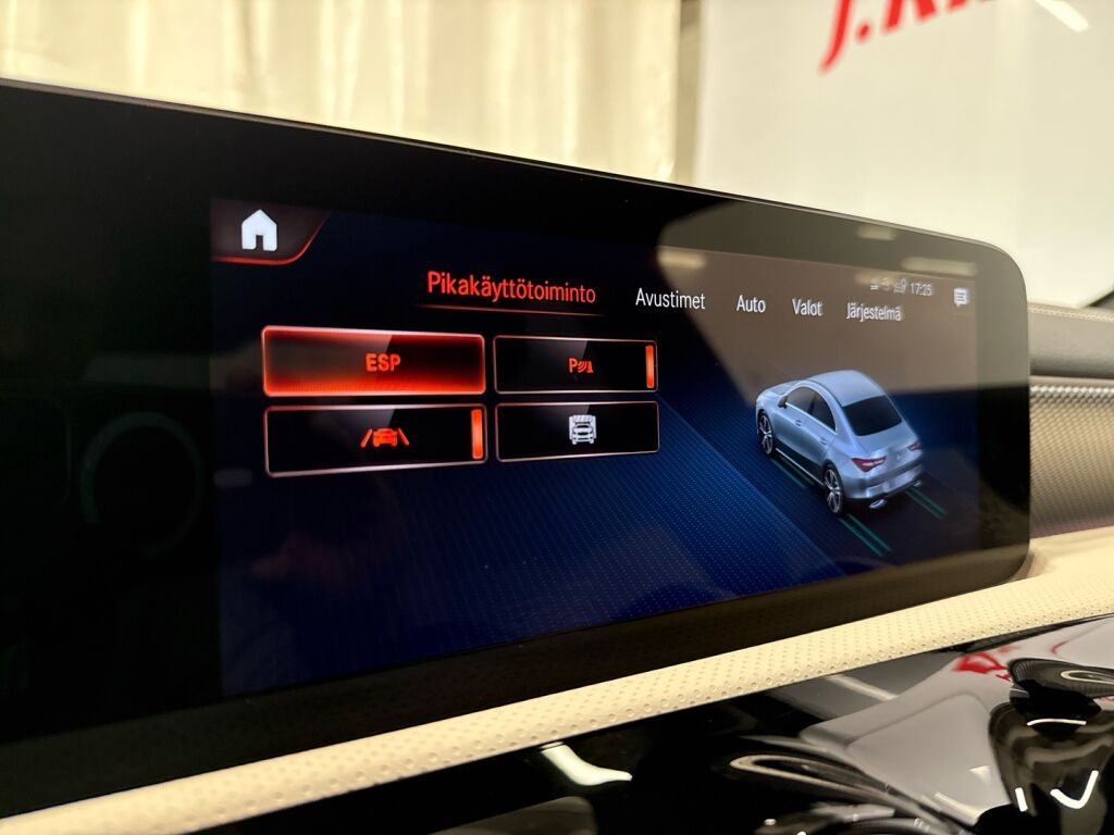 Mercedes-Benz CLA 2023 Musta