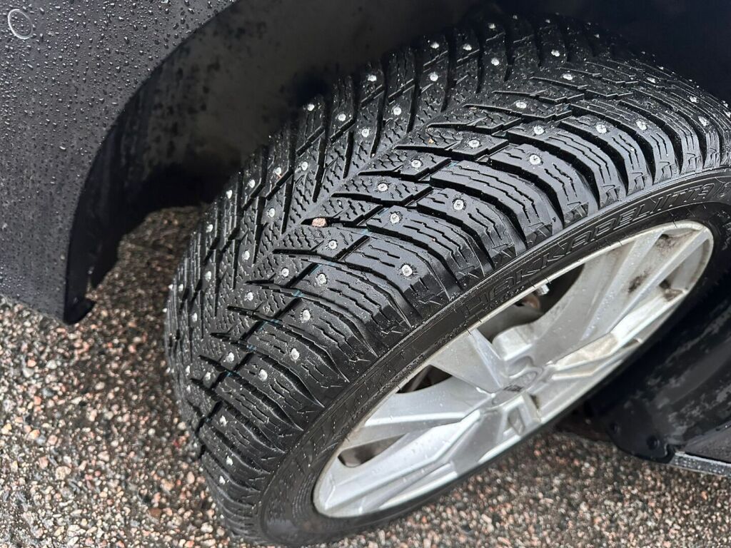 Mercedes-Benz CLA 2023 Musta