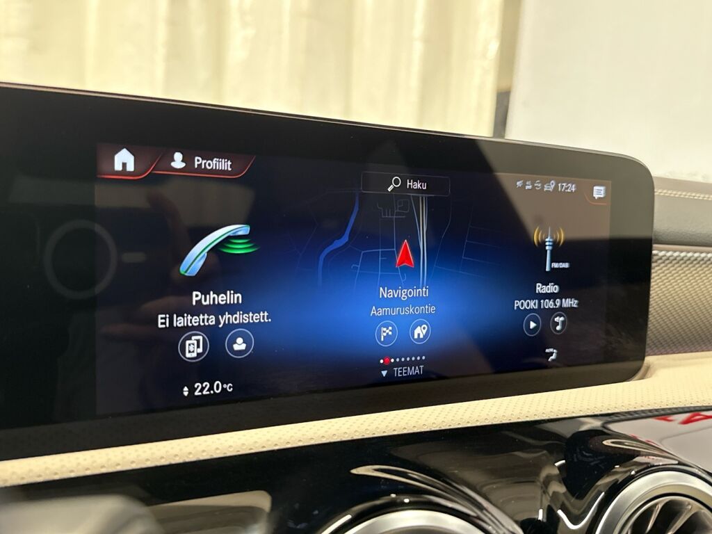 Mercedes-Benz CLA 2023 Musta