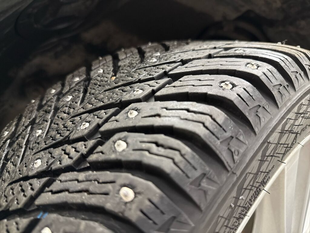 Mercedes-Benz CLA 2023 Musta