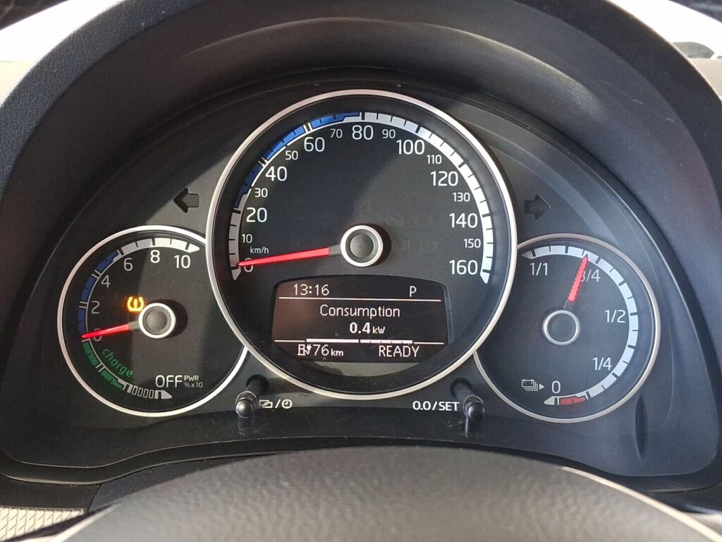 Volkswagen up! 2018 Musta