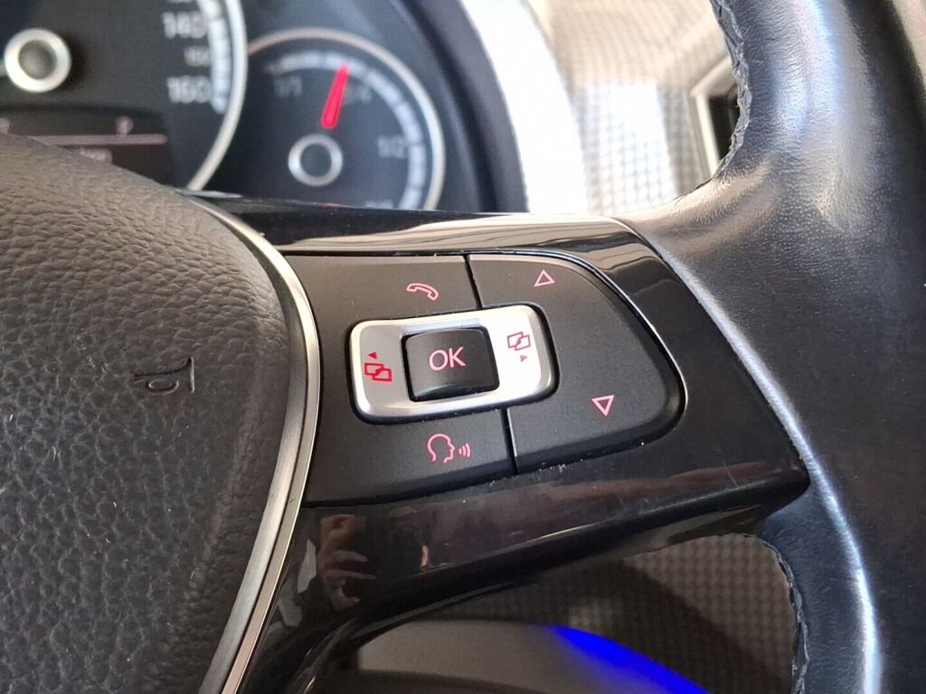 Volkswagen up! 2018 Musta