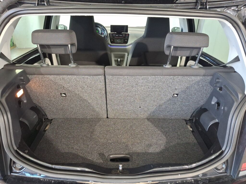 Volkswagen up! 2018 Musta