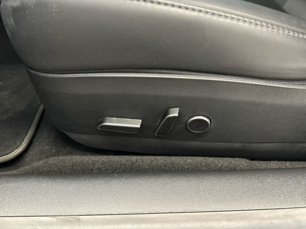 Tesla Model 3 2021 Valkoinen