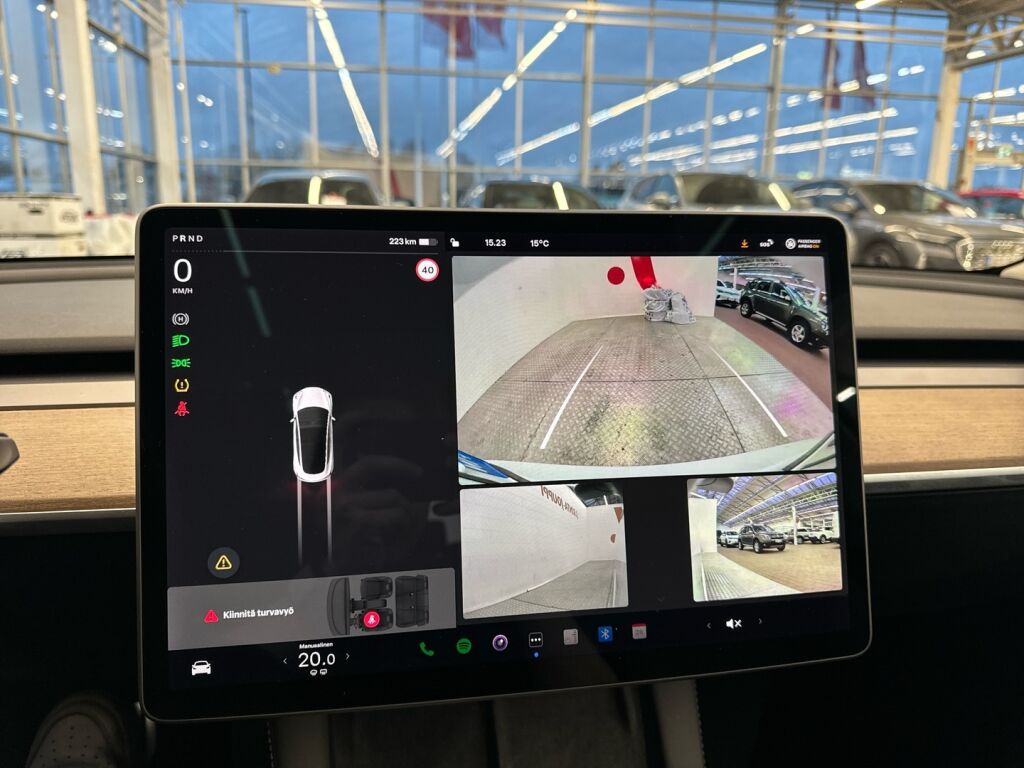 Tesla Model 3 2021 Valkoinen