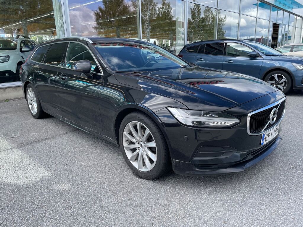 Volvo V90 2019 Musta