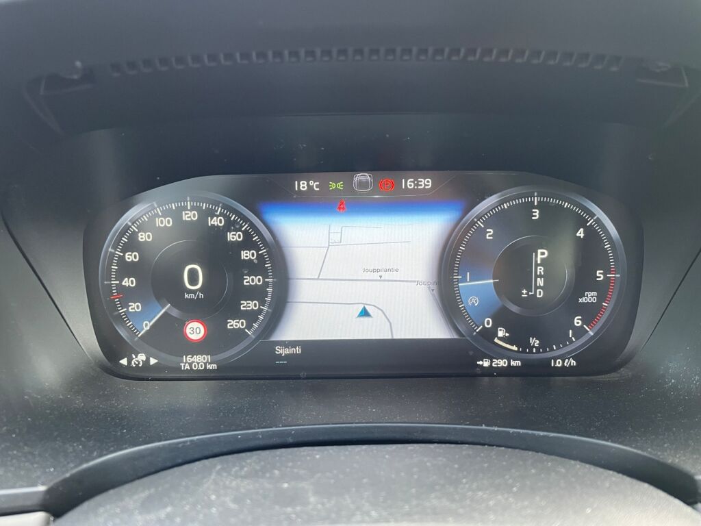 Volvo V90 2019 Musta