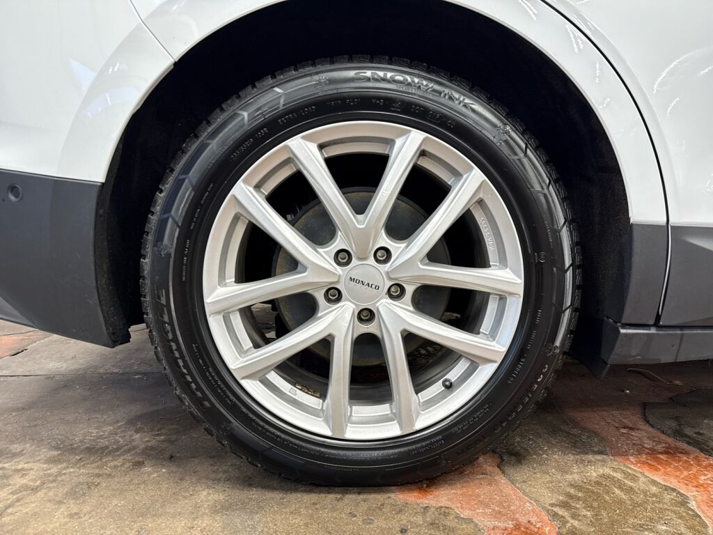 Skoda Enyaq 2022 Valkoinen