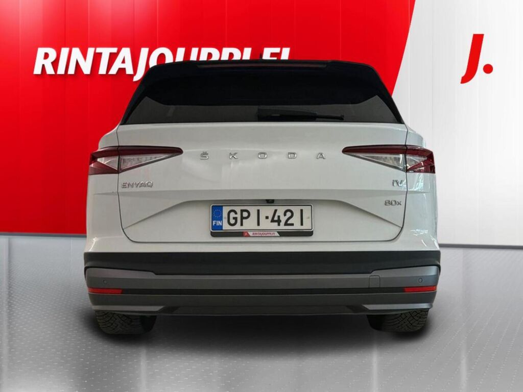 Skoda Enyaq 2022 Valkoinen