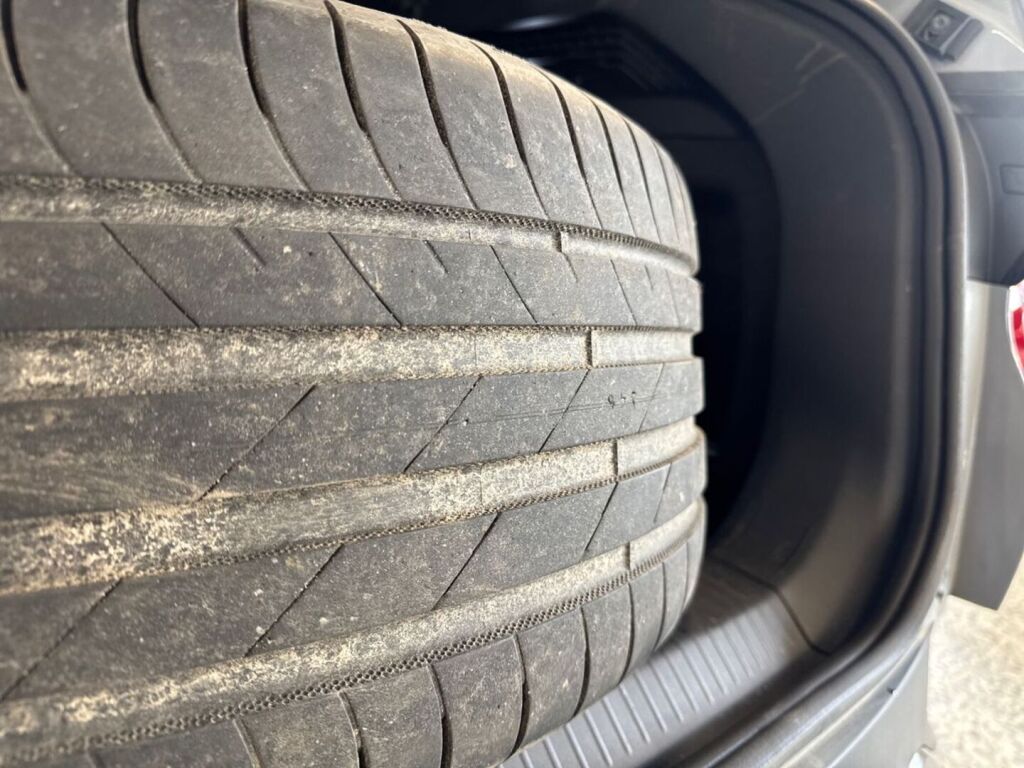 Volkswagen ID.5 2022 Harmaa