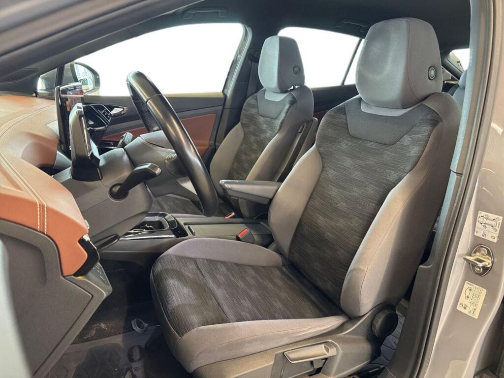 Volkswagen ID.5 2022 Harmaa