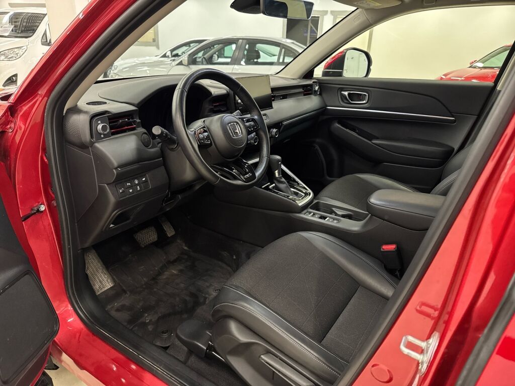 Honda HR-V 2022 Punainen