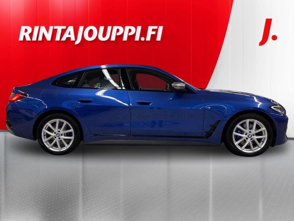 BMW I4 2022 Sininen