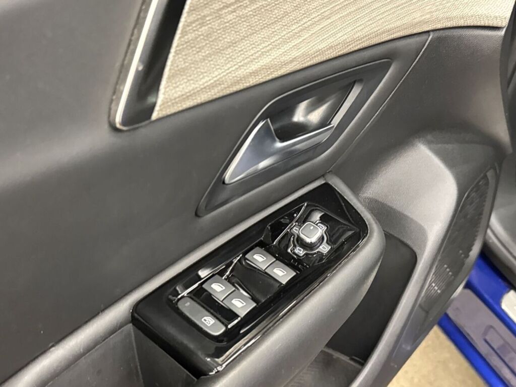 Citroen C5 X 2023 Sininen