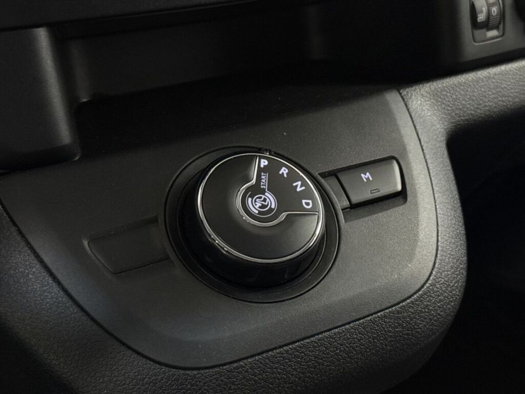 Toyota Proace 2023 Valkoinen