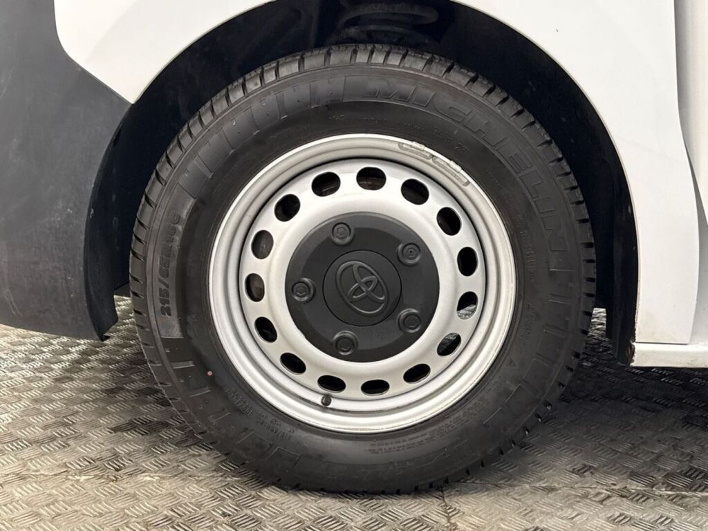 Toyota Proace 2023 Valkoinen