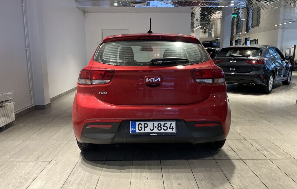 Kia Rio 2024 Punainen