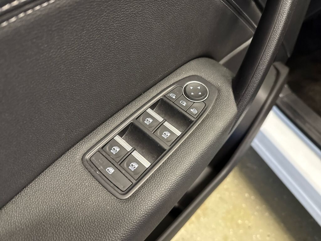 Mitsubishi ASX 2023 Valkoinen