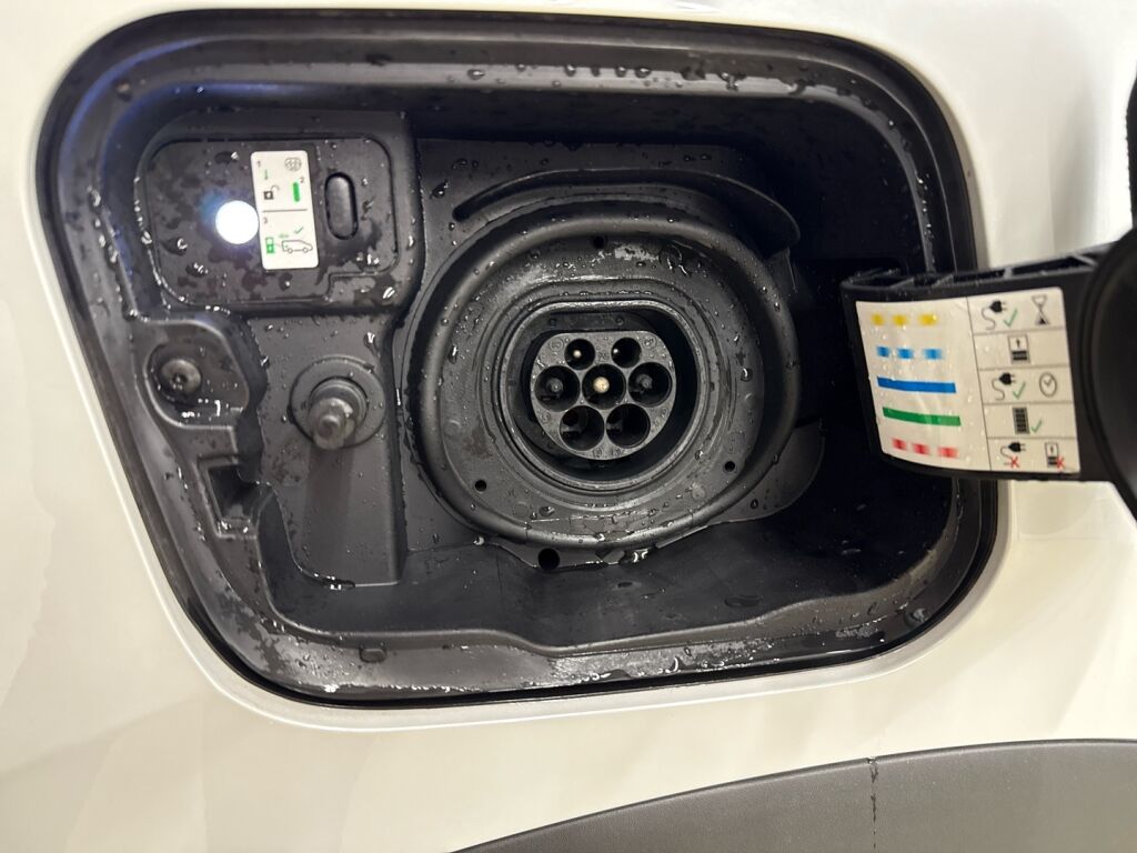 Mitsubishi ASX 2023 Valkoinen