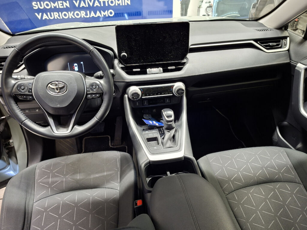 Toyota RAV4 2023 Musta