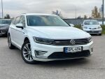 Volkswagen Passat 2018 Valkoinen