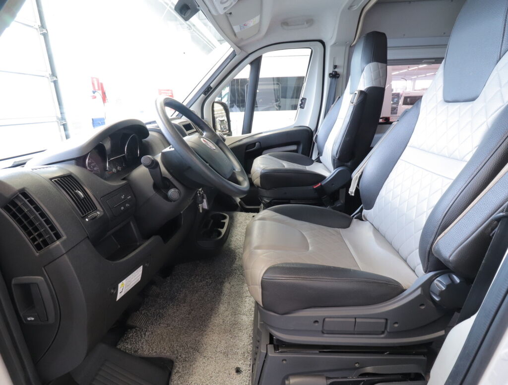 Weinsberg R47 CARABUS 600 2021 