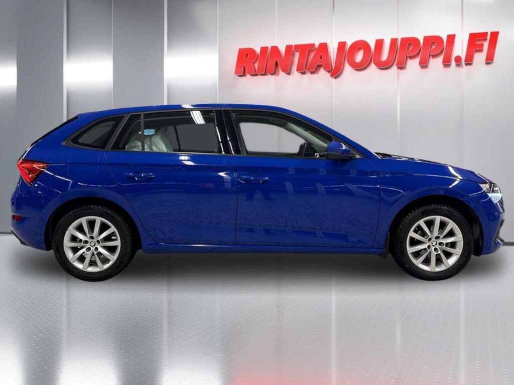 Skoda Scala 2023 Sininen