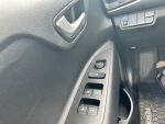 Kia Rio 2023 Sininen