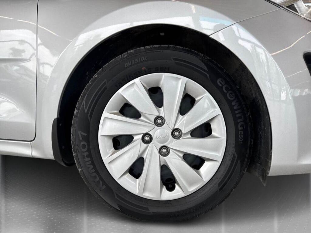 Kia Rio 2024 Hopea